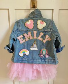 Disney Patch Denim Jacket - Girls Denim Jacket Magical Park Vacation Personalized - Etsy Girls Jean Jacket With Patches, Disney Denim Jacket Patches, Toddler Disney Outfit Girl, Disney Patch Jean Jacket, Girls Disney Outfits, Disney Jean Jacket, Jean Claro, Disney Denim Jacket, Disney Toddler Outfits