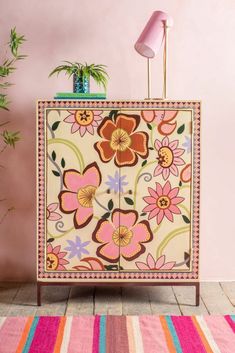 Hand Painted Furniture – Trends for the Modern Home Side Table Paint Ideas, Painted Cabinet Ideas, Chest Painting Ideas, Aesthetic Cabinet, Painted Plant Stand, Floral Cabinet, Floral Painted Furniture, Flower Cabinet, Colourful Furniture