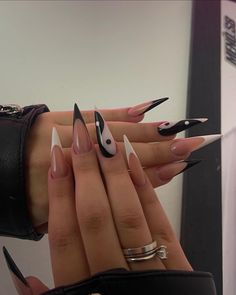 Nails Inspo Stiletto, Nail Piercing, Diva Nails, Girly Acrylic Nails, Blush Nails, Top Nail, Elegant Nails, Nails Inspo, Best Acrylic Nails