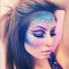 galaxy makeup Unicorn Fancy Dress, Space Festival, Diy Unicorn Costume, Alien Makeup, Unicorn Makeup, Unicorn Halloween, Drag Makeup