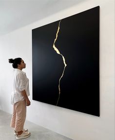 Abstract painting geology crack portals  kintsugi Cuadros Diy, Art Deco Paintings, Gold Art Painting, Diy Abstract Canvas Art, Diy Canvas Wall Art, Gold Leaf Art, Contemporary Art Painting, Studio M, Textured Canvas Art