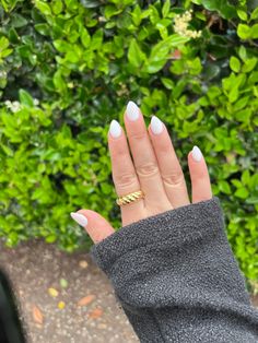 Simple Stiletto Nails, Short Stiletto Nails, White Stiletto Nails, Sitting Together, Small Nails, Nails Trend