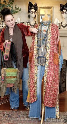 Beautiful Boho Dresses, Magnolia Pearl Style, Boho Style Inspiration, Boho Style Outfits, Boho Hippie Chic, Older Fashion, Hippie Outfits