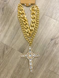 Accessorize any outfit with this necklace. Theme : Big cross Giant cross Pendant Necklace Big Chain Necklace, Big Cross Necklace, Cross Necklace Gold, Necklace With Cross, Gold Jewels Design, Big Cross, Janet Guzman, Gold Cross Necklace, Gold Cross