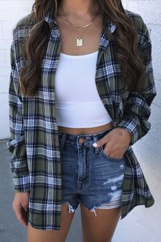 Cali Fashion, Cute Flannel Outfits, Neo Grunge, Fit Aesthetic, Preppy Fits, Random Outfits, Summer Board, Outfits For Summer