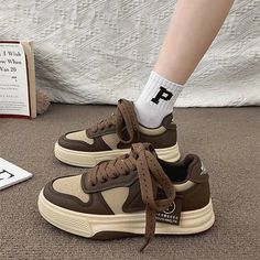 Color: Brown, black; Shoe Size: 35, 36, 37, 38, 39, 40 Kawaii Shoes, Korean Casual, Casual Sport Shoes, Shoes Casual, Sport Sneakers, Platform Sneakers, Casual Shoes Women, Sports Shoes, Women's Sneakers