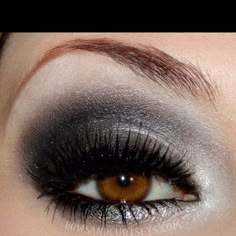 Silver Liner, Makeup Silver, Nye Makeup, Smoky Eyes, Brown Makeup, Smokey Eyes, Long Lashes, About Makeup, Silver Lining