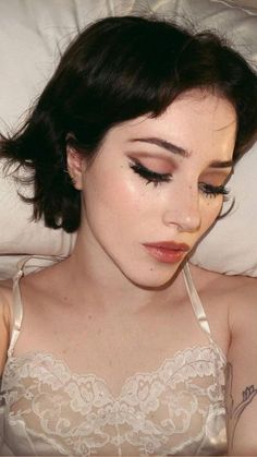 Edwige Fenech, Soft Makeup, Costume Makeup, Everyday Makeup, Pretty Makeup, Artistry Makeup, Azerbaijan, Aesthetic Makeup