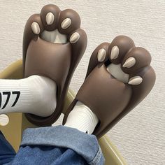 Features: Slip-on Casual Open toe The shape of the bear claw Material: EVA Beach Sandals Flip Flops, Casual Beach Sandals, Costume Bags, Summer Cartoon, Men Slides, Bear Claw, Reindeer Headband, Cute Slippers, Bear Claws