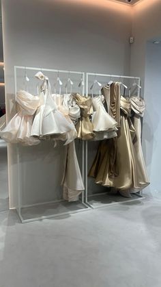 Vesnawedding.com Closet Organization Dresses, Luxury Fashion Designer Aesthetic, Floral Wedding Dresses, Fairytale Bride, Create Pin, Fashion Store Design, Wedding Dresses Ideas, Fashion Exhibition