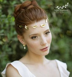 Gold Bridal Wreath, Leaf Headband, Bridal Headband, #accessories #hair @EtsyMktgTool #goldbridalwreath #leafheadband #bridalheadband Hair Wreath Wedding, Wreath Leaf, Leaf Tiara, Bohemian Headpiece, Winter Bridal Jewelry, Leaf Headband, Leaf Headpiece, Silver Hair Accessories, Boho Headpiece