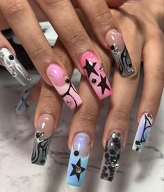 Fishnet Nails, Alien Nails, Alien Superstar, 2023 Nail, Bears Nails, Goth Nails, Really Cute Nails, Nail Sets