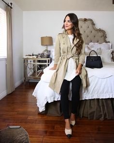 Trench w/ dark wash jeans &ivory Anthro top (@carriebradshawlied) Mix And Match Outfits, Match Outfits, Sunday Scaries, Dark Wash Jeans, Who What Wear, Mix And Match, Work Outfit, Written By, Trench Coat