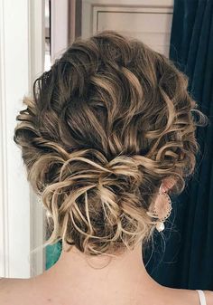 75 Romantic wedding hairstyles Short Curly Hair Updo, Romantic Wedding Hairstyles, Elegant Wedding Hairstyles, Curly Hair Dos, Black Hair Updo Hairstyles