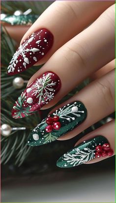 Holiday Nail Art Christmas, Nails Holiday Christmas, Christmas Long Nails, Christmas Naildesign, Classy Nail Art Ideas, Festive Nail Designs, Festive Nail Art, Glittery Nails, Cute Christmas Nails