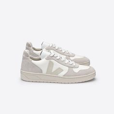 V-10 B-Mesh Natural White | Veja - Eco-Stylist Veja V 10, Girly Shoes, Window Shopping, Sustainable Brand, Water Repellent Fabric, Affordable Luxury, Leather Care