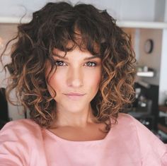 3a Hair, Layered Curly Hair, Curly Hair Photos, Haircut Curly, Curly Hair Inspiration, Curly Hair With Bangs, Hair Natural