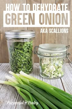 Dehydrated or dried green onions from fresh onions Food Dehydration, Canned Food Storage, Dehydrated Onions