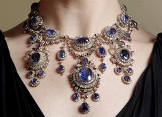 Inexpensive Jewelry, Royal Jewels, Royal Jewelry, Crown Jewels, Fabulous Jewelry, Sapphire Necklace, Fantasy Jewelry, Gems Jewelry, High Jewelry