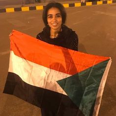 Flag babe from Sudan Sudan Khartoum, North Africa Travel, Somali Wedding, Arab Culture, Oh My Love, Hottie Women, African Culture