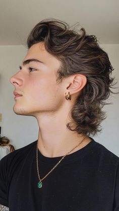 handsome man with mullet hairstyle Men's Mullet, Mullet Styles, Mens Mullet, Bleached Hair Men, Mullet Hairstyles, Mullet Haircut, Mens Hairstyles Thick Hair, Hair Inspiration Short