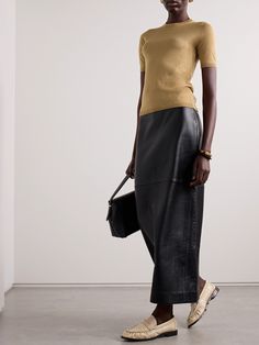 Max Mara's 'Warren' sweater is versatile and smart. It’s knitted from a soft silk and cashmere-blend in a neutral camel tone and finished with ribbed trims. Net A Porter Max Mara, White Cashmere Sweater, Work Fits, Latest Sweater, Floral Dresses Short, Cashmere Blend Sweater, Sports Skirts, Brown Silk, Swimsuit Dress