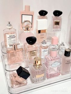 Perfumes Aesthetic, Girly Wishlist, Spring Fragrances