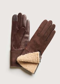 We're obsessed with our Shearling lined Suede gloves for Fall. Made in luxe Suede, our gloves feature a convertible side zip cuff that allows you to expose or conceal the shearling lining. Perfect for gift giving. Elie Tahari Gloves Suede Gloves with Zip Closure & Shearling Lining 100% Leather Runs true to Size Model is wearing size S/M Dry Clean Only Imported Style #: A905K104 Suede Gloves, Autumn Core, Brown Leather Gloves, Leather Gloves Women, Gloves Vintage, Gloves Women, Wishlist 2024, Fashion Archive, Christmas Inspo