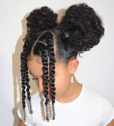 7. Double Up Bun And Frontal Two Strand Twists With Beads: A stylish updo! The double bun and frontal twists combo is elegant. Beads at the ends add a touch of glamor. You can wear this for 2-4 weeks, depending on how well you maintain it. Ensure you do not lose any of the beads until it is taken off. Bangs For Kids, Haircuts For Little Boys, Baby Hair Styles, Pinterest Hairstyles, Baby Girl Hairstyles Curly, Daughter Hairstyles, Cute Bangs, Chic Bob, Kids Curly Hairstyles