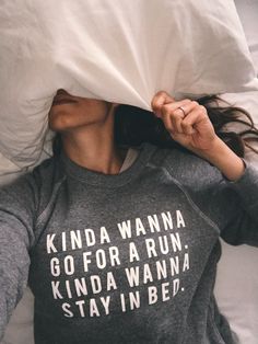 Running Clothes Women, Stay In Bed, Running Clothes, Running Women, Funny Shirts, Unisex Fashion, Sweatshirt Fashion, Trendy Outfits, Stylish Outfits