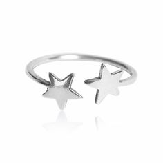 Stars Open Ring, Open Star Ring, Adjustable Stars Ring, Gold Stars Ring, Raw Brass Stars Ring, Stars Midi Ring, Silver Plated Ring Beautiful Adjustable Stars Ring made of high-quality Italian brass with various plating options, great wholesale ring for your collection. an adjustable ring that fits most sizes. Material: Silver/ Gold over silver Quantity: 1 ring Do your have your own creative idea you wish to turn into reality? We make CUSTOM DESIGNS & LOGO TAGS as well! Convo us for full deta Star Shaped Rings With Polished Finish, Adjustable Star-shaped Midi Rings As Gift, Adjustable Star-shaped Midi Rings, Cheap Adjustable Star-shaped Rings, Star-shaped 925 Sterling Silver Rings For Gifts, Stars Ring, Spiral Ring, Trendy Ring, Midi Ring