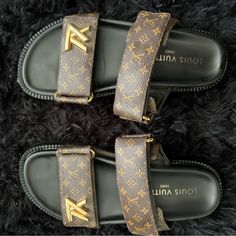 Louis Vuitton Lv Sunset Flat Comfort Sandal Size: 37 Condition: Gently Worn Box: No Orig Price: $1280 Retail: $850 Luxury Brown Slides, Designer Open Toe Slides For Vacation, Luxury Brown Slides With Round Toe, Luxury Slip-on Slides For Vacation, Luxury Open Toe Sandals For Vacation, Louis Vuitton Shoes, Comfortable Sandals, Women's Shoes Sandals, Shoes Sandals