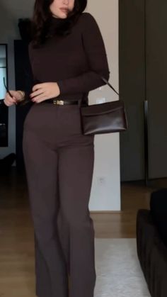 Cr.: Kalinka Bus Aesthetic, Smart Aesthetic, Court Attire, Cute Professional Outfits, Classy Fits, Relaxed Outfit, Business Casual Outfits For Work, Modest Fashion Outfits, Formal Style