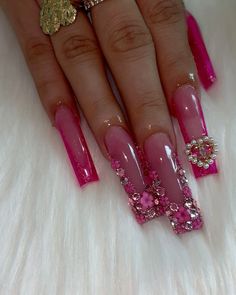 Quince Hot Pink, Electric Pink Nails, Fuschia Nails Design, Hot Pink Bling Nails, Hot Pink Square Nails, Acrylic Nails Hot Pink, Hot Pink Nails With Glitter, Pink Quince Nails, Pink Junk Nails