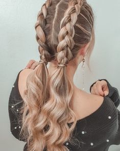 Long Hair Designs, Girly Hairstyles, Two Braid Hairstyles, Peinados Hair Styles, Cute Braided Hairstyles, Braid Ideas, Hot Hair Styles, Hair Stylist Life