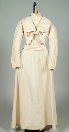 dress 1895 fashion metmuseum year ca 1890 enlarge collection ladies historical 19th Century Women, 1890s Fashion, Bijoux Art Nouveau, Sailor Suit, Edwardian Dress, 19th Century Fashion, Sailor Dress, Period Outfit, Century Clothing