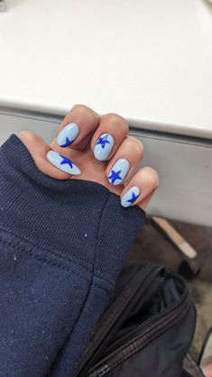 Nails Inspiration Navy Blue, Blue Red And White Nails, Red And Navy Nails, Navy And Light Blue Nails, Blue Star Nails Acrylic, Light Blue Star Nails, Gel Nails With Stars, Navy Star Nails, Blue And Red Nails Designs