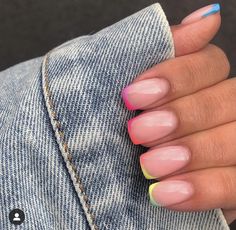 Rainbow Nails Natural, Short Pride Nail Ideas, Shellac Ideas, Bad Nails, Unghie Sfumate, Hairstyles Wedding, Styling Hair