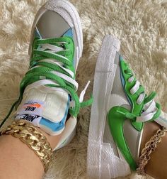 Sacai Blazer, Nike Blazer Low, Trendy Shoes Sneakers, Jordan Shoes Girls, Kicks Shoes, Blazer Low, Fresh Shoes, Hype Shoes