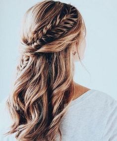 Fishtail Braid Hairstyles, Fishtail Braids, Hairstyle Tutorials, For Wedding, Open Hairstyles, Fishtail Braid, Haircut Styles, Beauty Hair Makeup, Wedding Hair Down