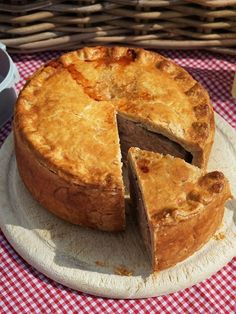 Picnic Pie Picnic Pie Recipe, English Meals, Melton Mowbray Pork Pie, British Meals, Picnic Pie, Italian Easter Recipes, Apples And Onions, Homemade Sausage Rolls, Sausage Meat