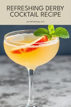 Delicious Derby cocktail displayed with mint leaves. This refreshing gin-based drink with peach bitters is perfect for summer events and gatherings. Easy Cocktail, Cozy Evening, Easy Cocktails, Gin Tonic, Delicious Cocktails