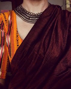 The Best Necklace Designs You Can Wear With Sarees • Keep Me Stylish Saree Jewellery, Retail Market, Elegant Saree, Stylish Sarees, Blouse Design Models, Saree Dress, Indian Attire