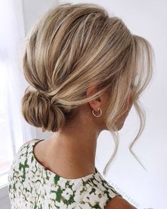 Neck Length Hair, Updos For Short Hair, Medium Length Updo, Short Hair Up, Short Hair Bun, Mother Of The Bride Hair, Bun Hairstyle, Hairdos For Short Hair