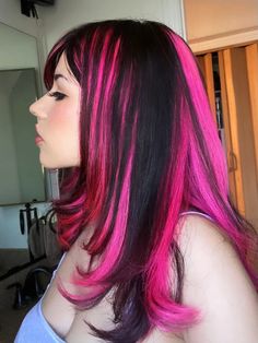 Styles Wigs, Hair Dye Tips, Emo Scene Hair, Dip Dye Hair, Vivid Hair Color, High Hair, Hair Color Streaks