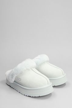 White Ugg Slippers, White Uggs, Uggs Slippers, Cute Uggs, Fluffy Shoes, Pretty Sneakers, White Slippers, Preppy Shoes, Pretty Shoes Sneakers