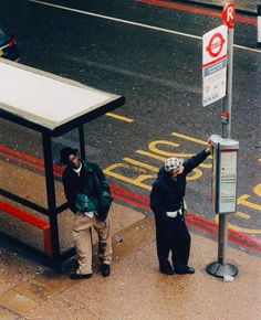 Street Photography People, Production Photography, Hand Prints, London Bus, Photoshoot Concept, Shooting Photo, Cinematic Photography, Bus Stop, Pose Reference Photo