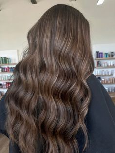 Toner is shades eq 8n 8gi & 7nch show this to your stylist <3 Full Brunette Hair, Teddy Bear Brunette Balayage, Lighter Brunette Hair, Dark Toner For Brown Hair, Brown Hairlights, Toner On Brown Hair, Brunette Toner Shades, Hair Dye Brunette, Ash Brown Highlights On Black Hair