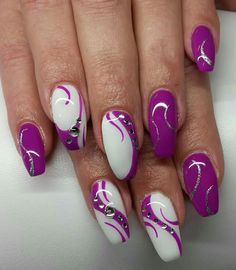 Purple rain...Moradas.. Fingernail Designs, Purple Nail Designs, Bride Nails