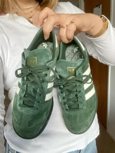 Adidas Trainers, pretty shoes, sneakers, casual, adidas gazelle, adidas samba, adidas Hamburg, street styles, white top, fall outfit, casual fit, Dope jewelry, Dope ring, funky jewelry, vintage shoes Adidas Aesthetic, Adidas Hamburg, Samba Adidas, Hair Silky, Green Adidas, Invisible Lace, Basket Vintage